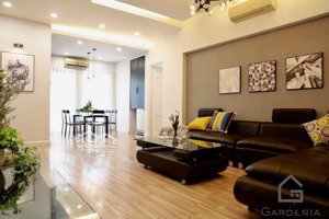 bán căn hộ chung cư golamark city 136 hồ tùng mậu, tòa r4, 3pn ban công đn view hồ