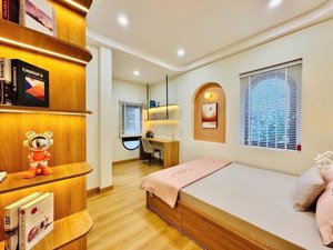 mặt tiền 4x16m trần quang quá vị trí đắc địa_kinh doanh mọi ngành nghề_lh: phương)