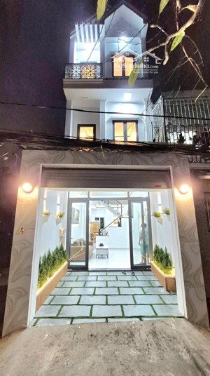 bán nhà 7,49tỷ hẻm xe hơi đường huỳnh tấn phát - p. phú thuận - quận 7
dt: 4x 15m