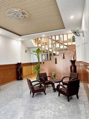 (ncc) cho thuê nhà 2 tầng đường ấp bắc, ngũ hành sơn - đối diện công viên, gần chợ non nước