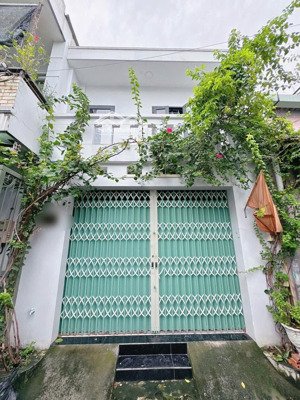 gần aeon tp ds5 bhh 3ty1 hẻm 4m có 1 lầu dt 3,5x7,7