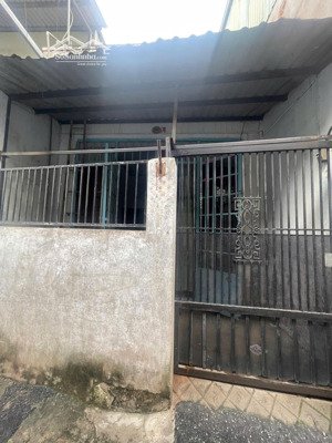 bán nhà c4 gần ngã tư hoàng hữu nam - đường 400, 40m2 giá 3 tỷ