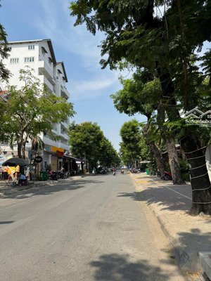 chỉ 41 tỷ, góc 2 mặt tiền gần với giang văn minh, cụm thảo điền. dt(11.8x17m). ctxd: hầm 5 tầng