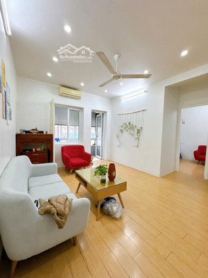 bán gấp tt vĩnh phúc, sổ 60m2, sử dụng 77m2 2 ngủ, 2wc, full nội thất, ô tô chân cầu thanh 4,95 tỷ