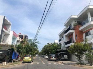 hot! hot! bán lô đất đẹp vị trí đắc địa đường 7.5m gần đại học bách khoa