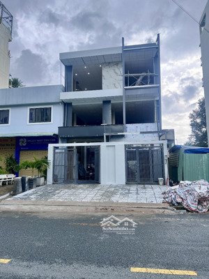 cho thuê nhà mặt phố 160m2, giá 65 triệu tại nguyễn văn kỉnh, thạnh mỹ lợi, q2, hcm