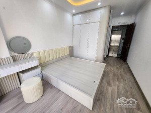 bán nhà minh khai thang máy 28/43m - 6 tầng- thang máy -mặt tiền to -view thoáng vĩnh viễn-sân rộng