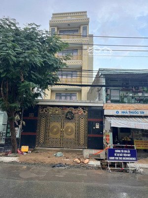 cho thuê nhà 4 lầu giá 30tr/th mặt tiền lê văn thịnh