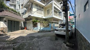 giá rẻ!!! chính chủ bán nhà nát tiện xây mới gần ngã tư hàng xanh, q. bình thạnh. chỉ 114trđ/m