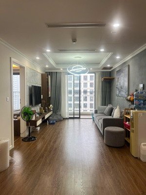 chuyển nhượng căn hộ 3 phòng ngủ giá 7,6 tỷ tại sunshine garden - phạm minh đức 