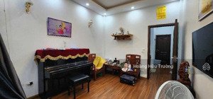 bán nhà phố cầu giấy dt 43m2 5 tầng - cách mặt ngõ 10m - dân xây chắc chắn!!!!