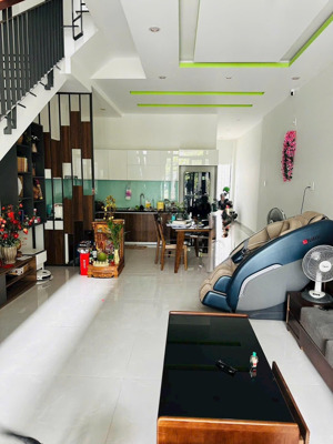 bán nhà 3 tầng đường 7m5 phan văn đáng - hoà xuân - trục chính kinh doanh buôn bán