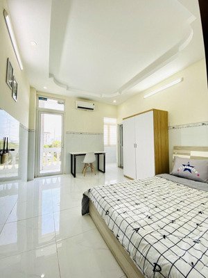cho thuê căn hộ ban công, tách bếp 30m2 - 5tr8 gần đại học văn lang cs3 quận bình thạnh
