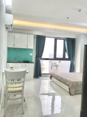 trọ có cửa sổ trời gần đh văn lang, đh luật