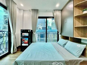 hiếm. bán chdv phố đội cấn - đốc ngữ. dt 69m2x6t thang máy, 15p khép kín, dt 100tr/tháng, pccc