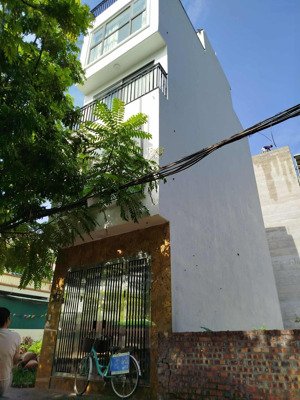 bán nhà liên mạc,bắc từ liêm oto đỗ cửa ,sân chơi bên cạnh,gần ngay cầu thượng cát