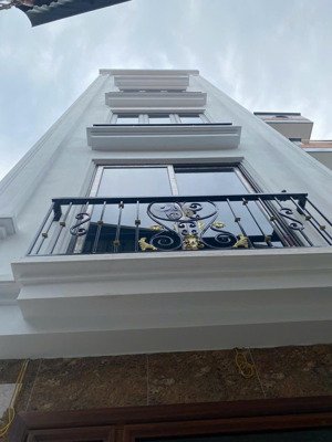 chính chủ cho thuê nhà mới phố hồ tùng mậu, 33m2 x 5 tầng, gần phố, 13 triệu/tháng