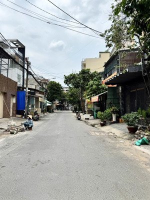 bán gấp nhà hẻm 10m, lê văntthọ 4*24m xd 2 lầu gía nhỉnh 10 tỷ tl