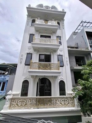 bán nhà phố trạm lòng biên 45mx6t 9.3 tỷ. nhà mới đẹp, thang máy, 10m ra đường ô tô tránh
