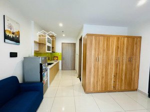 chính chủ bán căn studio 33,5m2 tầng đẹp view bể bơi cực thoáng chỉ 2,75 tỷ tại vinhomes ocean park