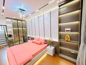 bán nhà bát khối - 35m - 2 mặt thoáng - 5 tầng mới đẹp full nội thất - nhỉnh 5.5 tỷ