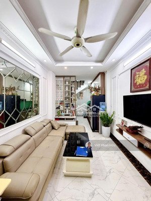 bán nhà đội cấn ba đình, tặng full nội thất, gần phố, 2 thoáng trước sau, ba gác đỗ cửa, 38m2*5t.