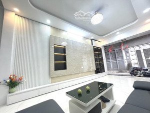 nhà đẹp phố trần bình - 30m ô tô tránh - - cạnh trường đại học thương mại, sư phạm - vị trí cực đẹp