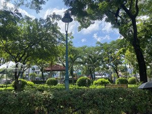 nhà đẹp 3 tầng btct - nguyễn văn luông - quận 6 lô góc 2mt hẻm xe hơi chỉ nhỉnh 6 tỷ