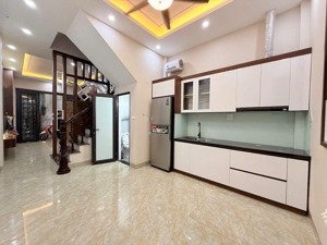 bán gấp siêu phẩm khương đình, nở hậu, 42m2, 4 tầng giá 11,6