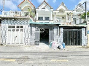 bán nhà lầu trệt gần ngã ba ông xã dt 73m2 ngg 4 dg nhựa 7m thông giá 4ty480 lh 