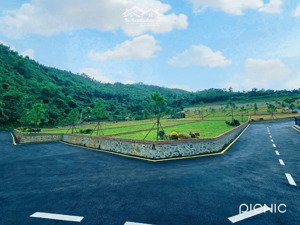 lô góc 2 mặt tiền view hồ đồng vỡ. lưng tựa núi mặt hướng thủy. lõi kđt hòa lạc. đầu tư nghỉ dưỡng