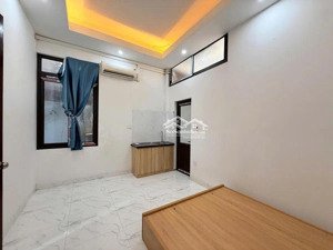 bán tòa chung cư mini 45m2, giá 9.5 tỷ lô góc 3 thoáng trung tâm đống đa dòng tiền ổn định