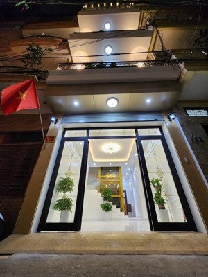 bán nhà tây sơn lô góc 7 tầng lô góc ngõ to hơn phố cực hiếm