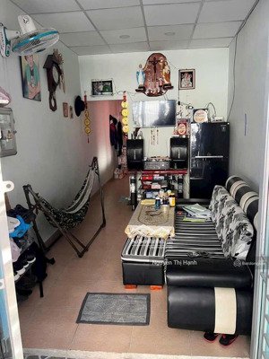 chỉ 2 tỷ có ngay nhà 2 tầng 35m2 sổ hồng riêng hoàn công đầy đủ - hẻm xe hơi sát bên chợ thủ đức