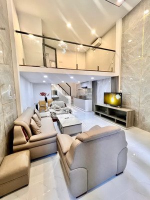 hẻm ô tô 3 tầng kiên cố trung tâm tân bình chỉ xách vali vào ở ngay!