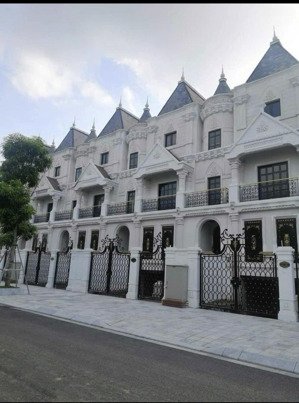 biệt thự 150m2 tại tây hồ, 5 tầng mt 7m