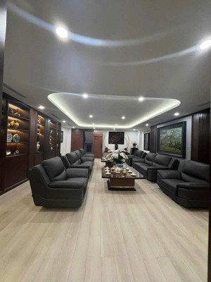 bán nhà mặt phố hà nội - tòa vp 9 nổi 1 hầm - vỉa hè - dòng tiền 400tr/tháng - sổ vuông vắn.