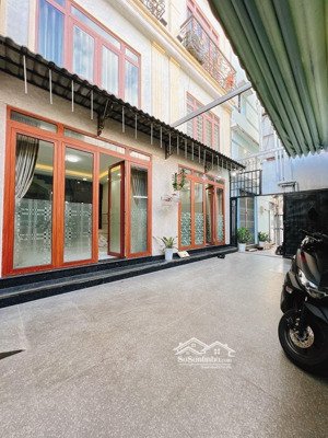 bán nhà: 2 anh em sanh đôi đ.nguyễn thần hiến, chỉ có 7.5t ra đoàn văn bơ, nguyễn tất thành quaq1q7