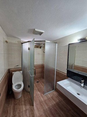 siêu phẩm thạch bàn 4 tầng- đường oto tránh- vỉa hè-ô chờ thang máy-ở, kinh doanh dòng tiền...