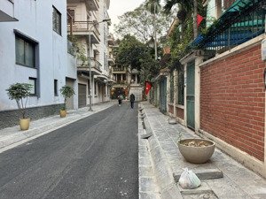 bán nhà kđt định công trần nguyên đán hoàng mai dt 150m x 4t x mt 10m giá 48,8 tỷ có thương lượng