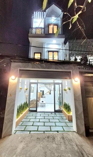 q7 hxh 5m 3.7x15m nở hậu 4.4m 3 tầng 4pn nhà mới ở ngay tặng full nội thất hoàn công đủ 7.x tỷ