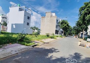 bán gấp lô đất gần vành đai 3-long trường,quận 9 60m2 2tỷ250 giao thông thuận tiện,sinh lời cao