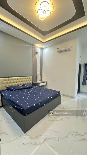 nhanh tay sở hữu ngay nhà mới mặt tiền có nội thất 1 trệt 3 lầu 4pn full thổ khu vực đông dân cư