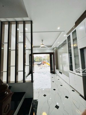 bán nhà siêu hiếm, liên mạc, ô tô 7 chỗ vào nhà, view hồ sen thơ mộng