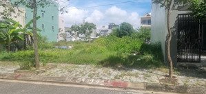 cần bán đất lý văn phức b2.42 giá 4,85 tỷ dt 97m5 gần sông và gần biển sạch đẹp thoáng mát