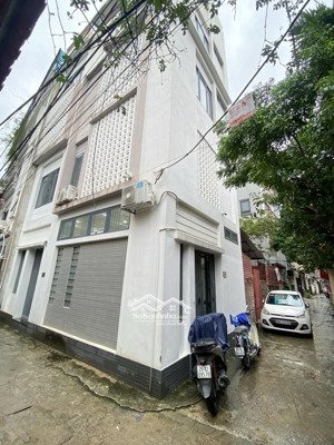 bán căn nhà lô góc phố trạm ngõ oto thông full nội thất giá chỉ hơn 10 tỷ