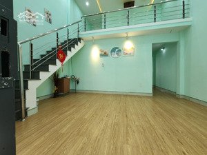 bán nhà cực hot kiệt cách mạnh tháng 8 - vị trí vàng, tiềm năng kinh doanh