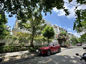 sót căn biệt thự đẹp, hiện đại - nhiều cây xanh apak gần cao đức lân, nguyễn hoàng , lương định của