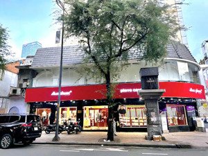 bán nhà góc 2 mặt tiền thủ khoa huân - lý tự trọng dt 6 x 20( 4 tầng - hđt 400 triệu) giá 115 tỷ tl