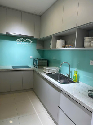 bán căn hộ văn phòng nội thất đầy đủ, 1pn- có ngăn phòng riêng- vừa ở vừa kinh doanh, lầu cao